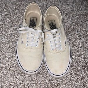 Womens vans - need to be cleaned up a bit :)